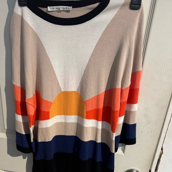 Trina Turk Sunset Sweater Size Medium - Picture 3 of 12